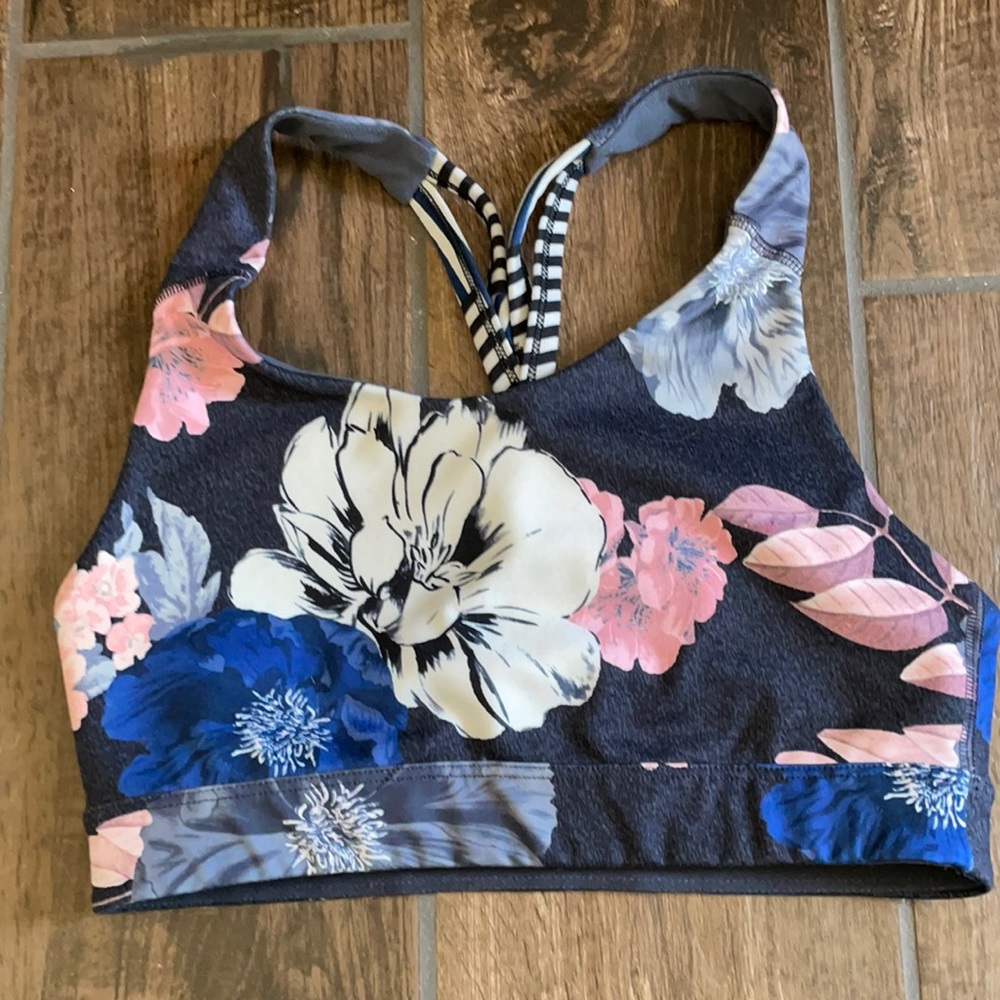 Super Cute Unpadded Sports bra Size SX